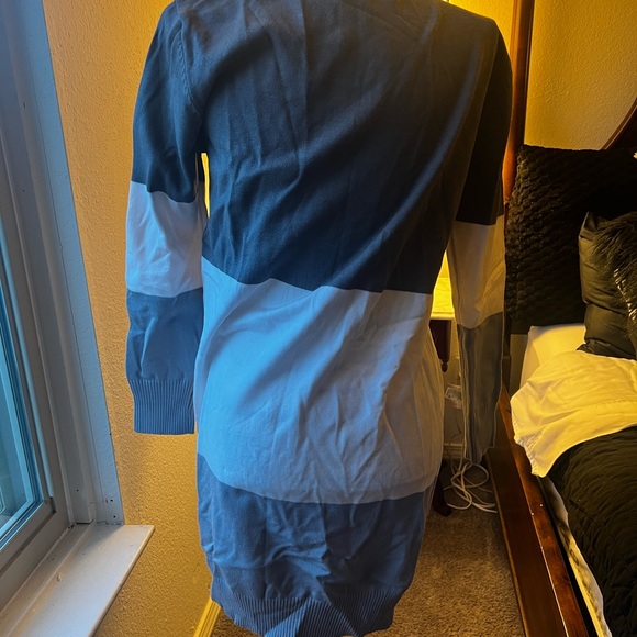 Cardigan - Picture 2 of 4